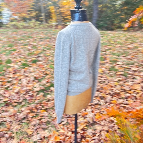 Lord & Taylor Light Gray V-Neck Cashmere Sweater - Picture 4 of 5
